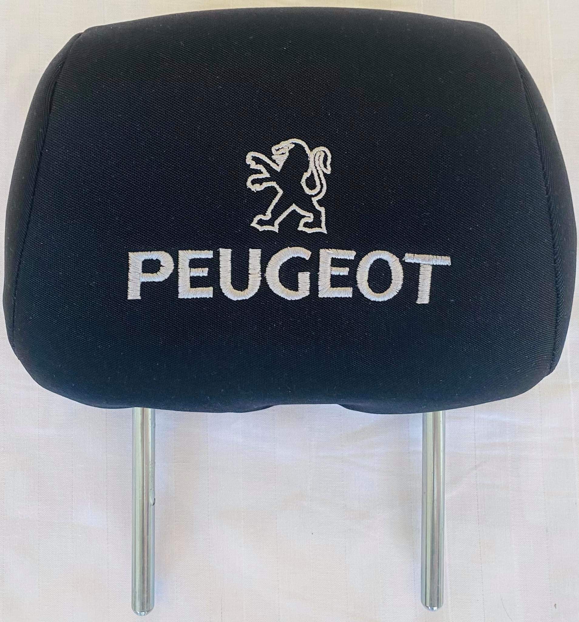 Fekete PEUGEOT fejtámla huzat logóval - 2db